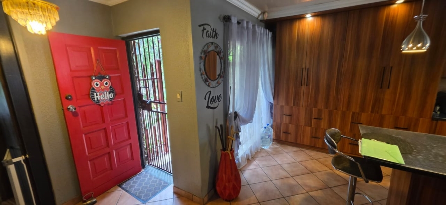 3 Bedroom Property for Sale in Flimieda North West